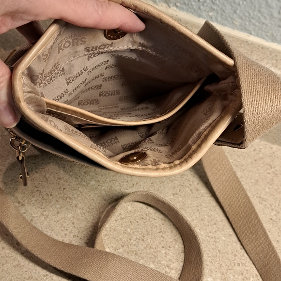 Michael Kors Crossbody Bag - Picture 8 of 13